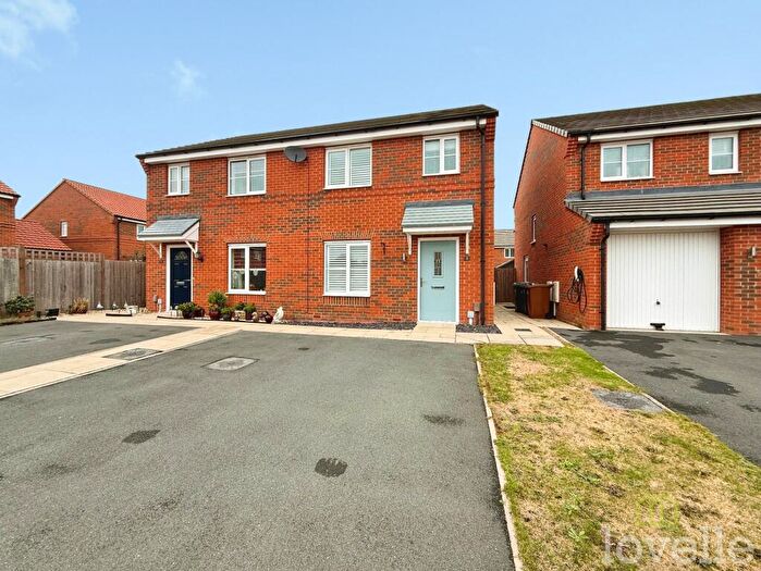 3 Bedroom Semi-Detached House For Sale In Boone Close, Waddington, LN5