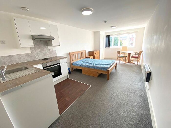 Studio To Rent In Lake Road, Portsmouth, PO1