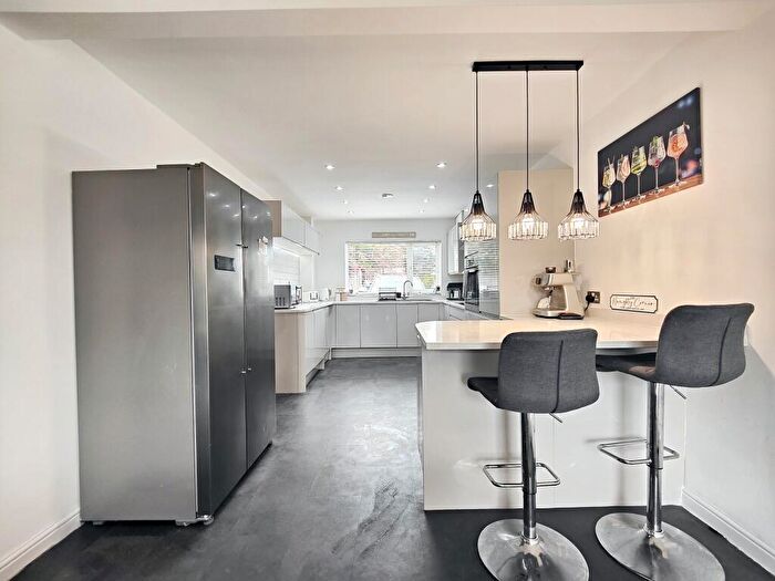 4 Bedroom Detached House For Sale In Swanley Close, Eastbourne, BN23