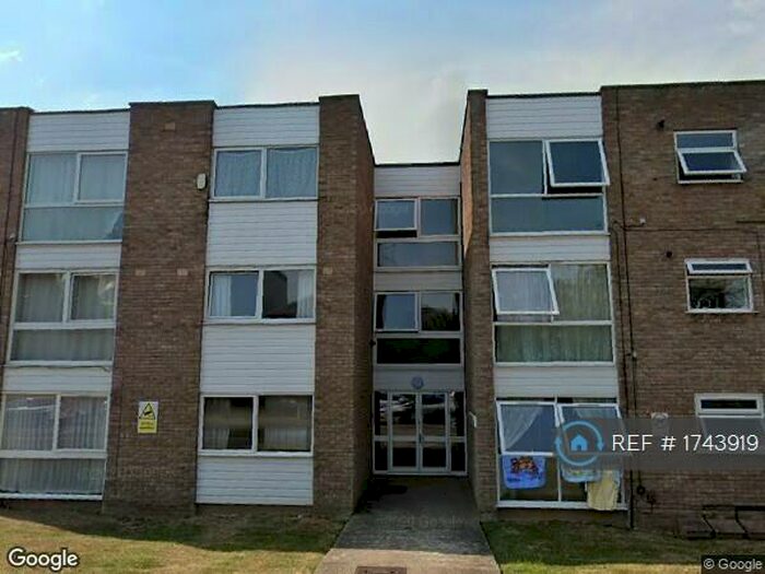 2 Bedroom Flat To Rent In Haywood Court, London, N11