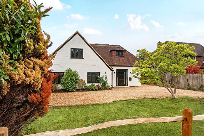 4 Bedroom Detached House For Sale In Forest Road, East Horsley, KT24