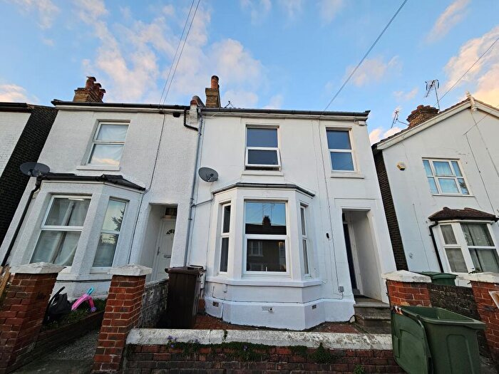 3 Bedroom Semi Detached House To Rent In Lower Fant Road, Maidstone, ME16