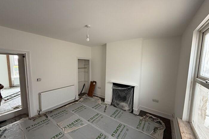 2 Bedroom Terraced House To Rent In Long Lane, DA7