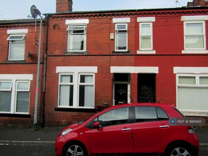 5 Bedroom Terraced House To Rent In Hill Street, Salford, M7