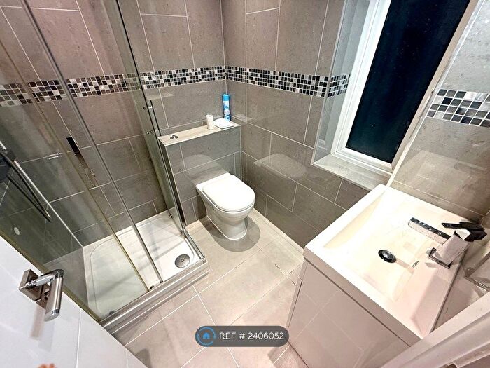 2 Bedroom Bungalow To Rent In Northwick Avenue, Harrow, HA3