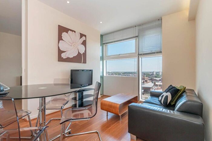 1 Bedroom Apartment To Rent In The Cube West, Wharfside Street, B1
