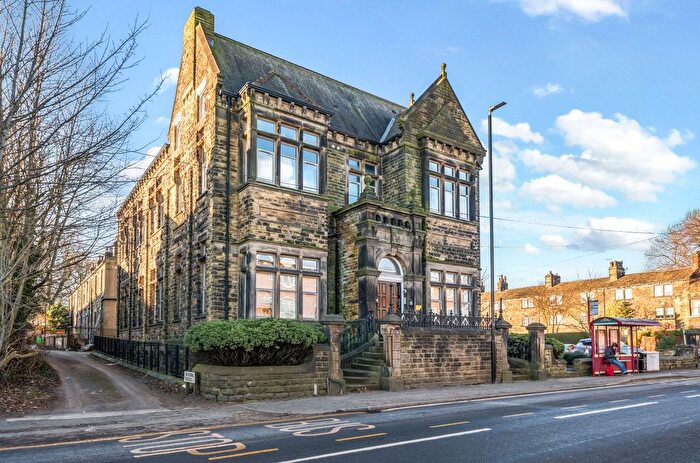 1 Bedroom Flat For Sale In Upper Town Street, Bramley, Leeds, West Yorkshire, LS13