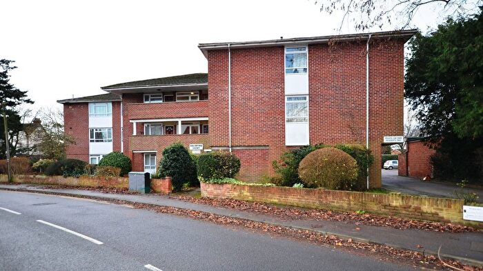 1 Bedroom Flat To Rent In Grainford Court, Crescent Road, Wokingham, RG40