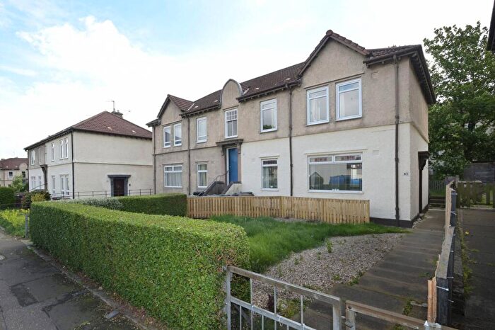 2 Bedroom Flat For Sale In Lochend Gardens, Lochend, Edinburgh, EH7