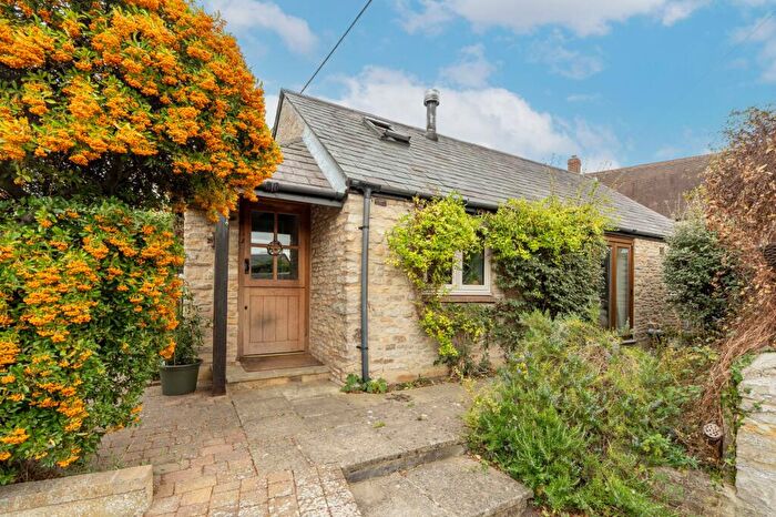 2 Bedroom Barn For Sale In The Broadway, Charlton On Otmoor, OX5