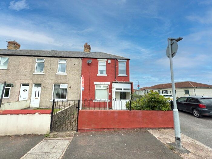 3 Bedroom End Of Terrace House For Sale In Lynwood Avenue, Newbiggin-By-The-Sea, Northumberland, NE64