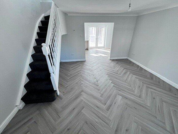 3 Bedroom Semi-Detached House To Rent In Western Road, Jarrow, Tyne And Wear, NE32