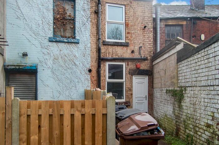 2 Bedroom Flat To Rent In Holme Lane, Hillsborough, Sheffield S6