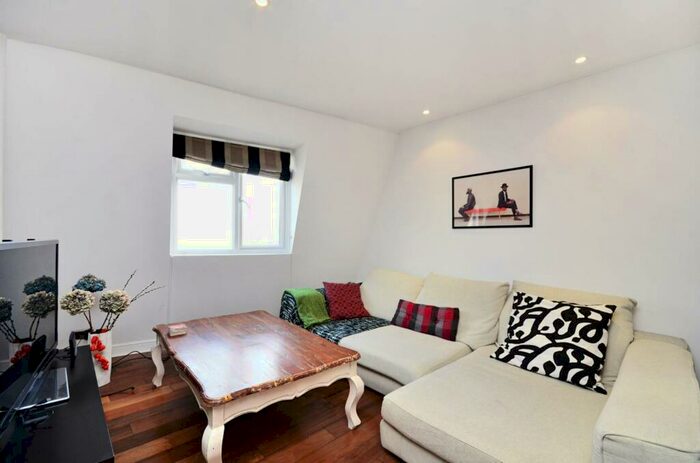 1 Bedroom Flat To Rent In Lauriston Road, Victoria Park, London, E9