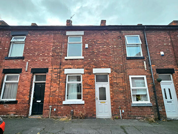 3 Bedroom Terraced House For Sale In Gidlow Street, Lancashire, M18