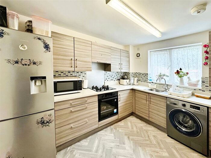 2 Bedroom End Of Terrace House To Rent In Sevastopol Place, Canterbury, Kent, CT1