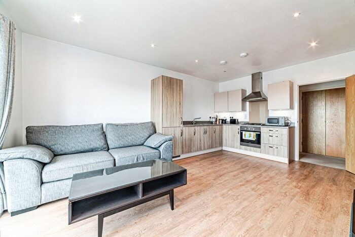 1 Bedroom Flat For Sale In Spey Road, Tilehurst, Reading, Berkshire, RG30
