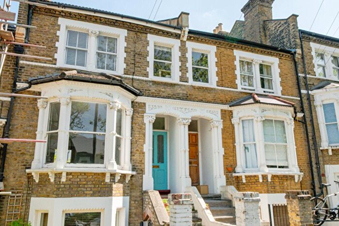 2 Bedroom Flat For Sale In Becondale Road, Crystal Palace, London, SE19