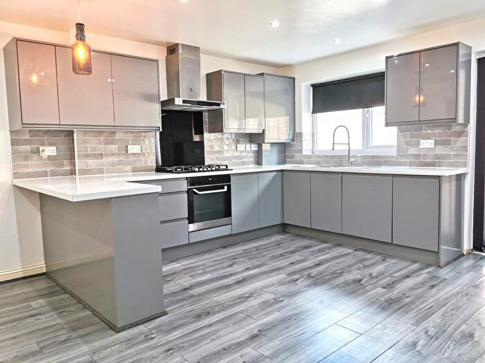 3 Bedroom House To Rent In Coles Lane, West Bromwich, B71