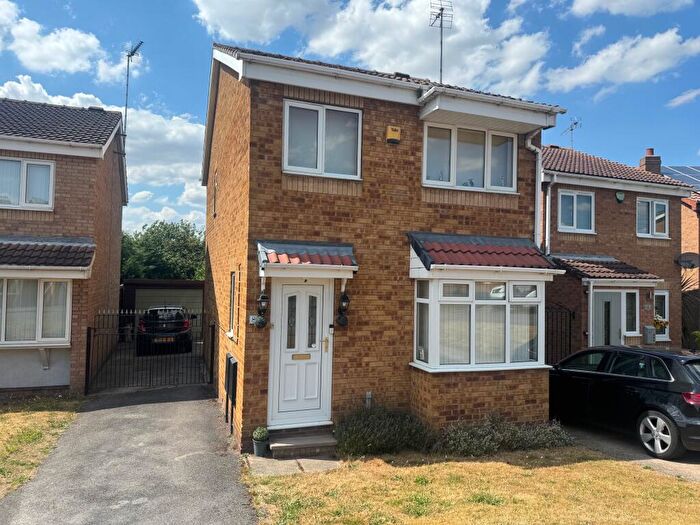 3 Bedroom Detached House For Sale In High Hoe Drive, Worksop, S80