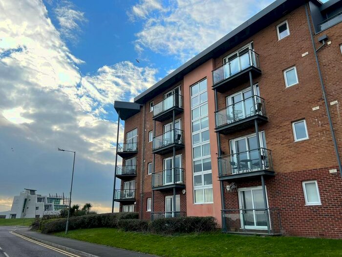 2 Bedroom Flat To Rent In Pentre Doc Y Gogledd, Llanelli, North Dock, SA15