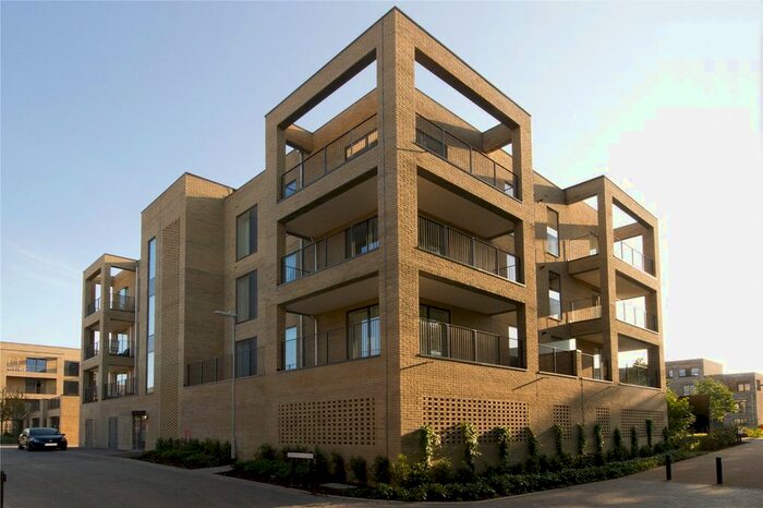 2 Bedroom Flat To Rent In Seekings Close, Trumpington, Cambridge, CB2