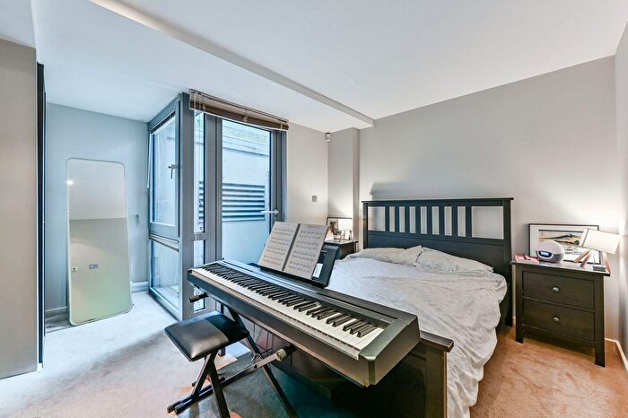 1 Bedroom Flat For Sale In Blackthorn Avenue, Islington, London, N7