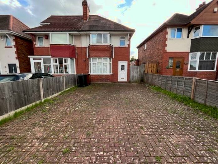 2 Bedroom Semi-Detached House To Rent In Hardwick Road, Solihull, B92