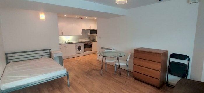 1 Bedroom Flat To Rent In Valentia Road, Headington, Oxford, OX3