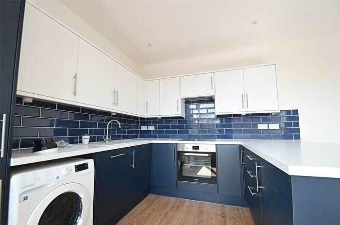 1 Bedroom Apartment To Rent In Central Road, Worcester Park, KT4