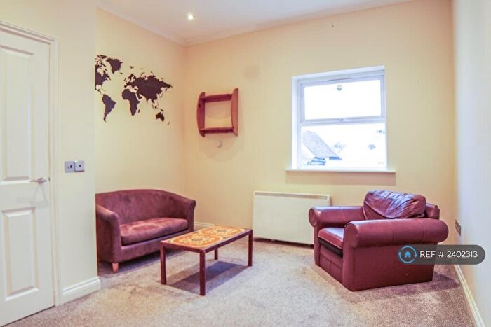 1 Bedroom Flat To Rent In Chester Court, Bristol, BS5