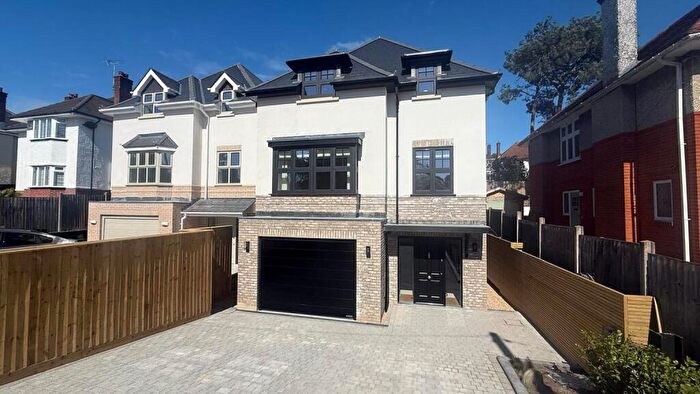 4 Bedroom Detached House For Sale In Spur Hill Avenue, Lower Parkstone, Poole, BH14