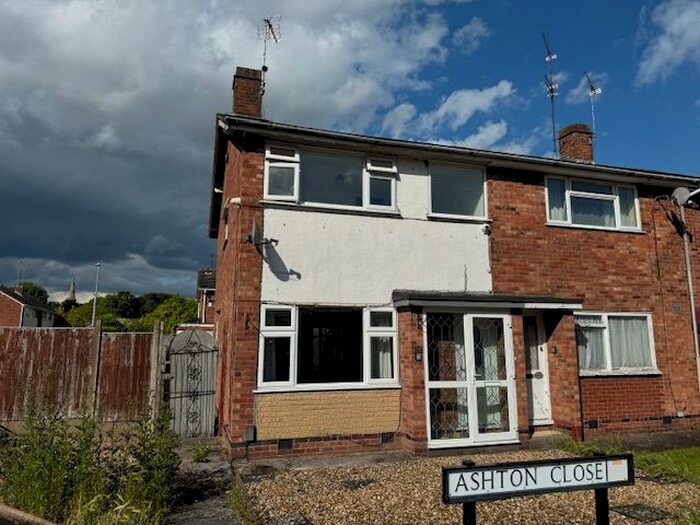 3 Bedroom Flat To Rent In Ashton Close, Wigston, LE18