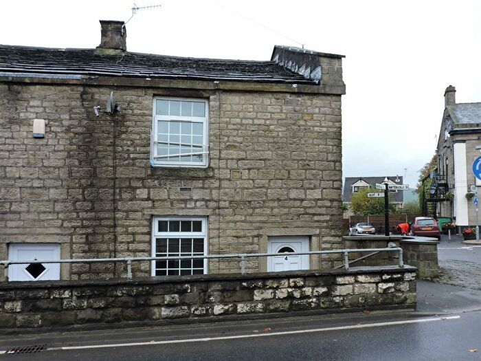 2 Bedroom Cottage To Rent In Rochdale Road, Edenfield Ramsbottom, Bury, BL0