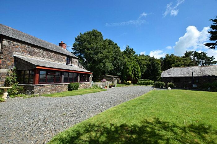 4 Bedroom Barn Conversion For Sale In Jacobstow, Cornwall, EX23