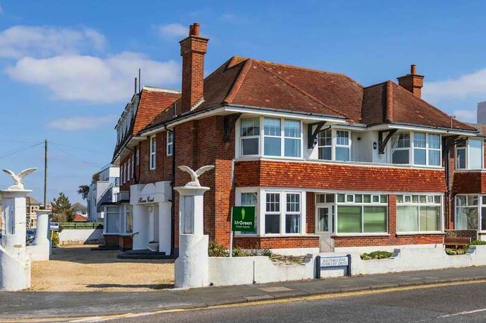 2 Bedroom Flat To Rent In Marine Road, Southbourne, BH6
