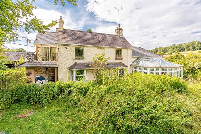 4 Bedroom Detached House For Sale In Marsh Lane, Cherhill, Calne, SN11