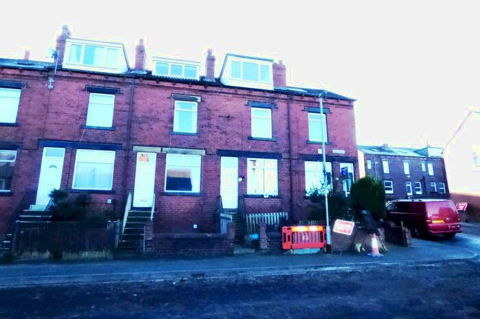 4 Bedroom Terraced House To Rent In Aston View, Leeds, LS13