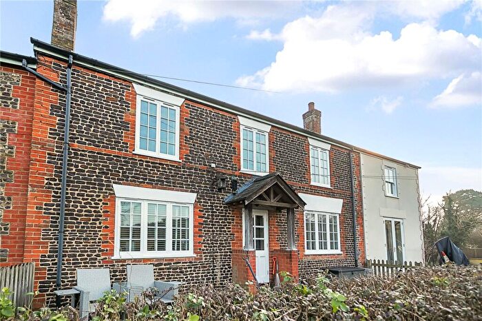 1 Bedroom Maisonette For Sale In Tilford Street, Tilford, Farnham, Surrey, GU10