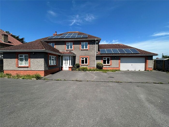 4 Bedroom Detached House To Rent In Hamp Avenue, Bridgwater, Somerset, TA6