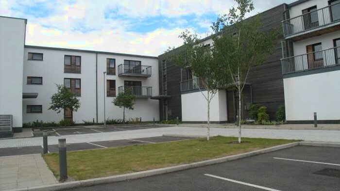 2 Bedroom Apartment To Rent In The Courtyard, RG22
