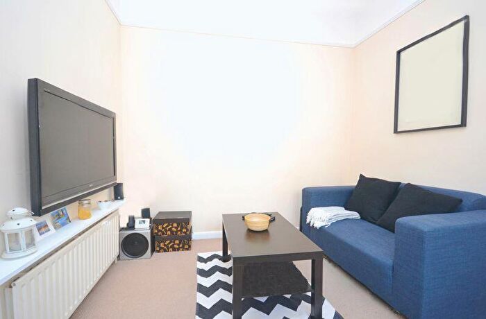 1 Bedroom Apartment To Rent In Gaskarth Road, Clapham South, SW12