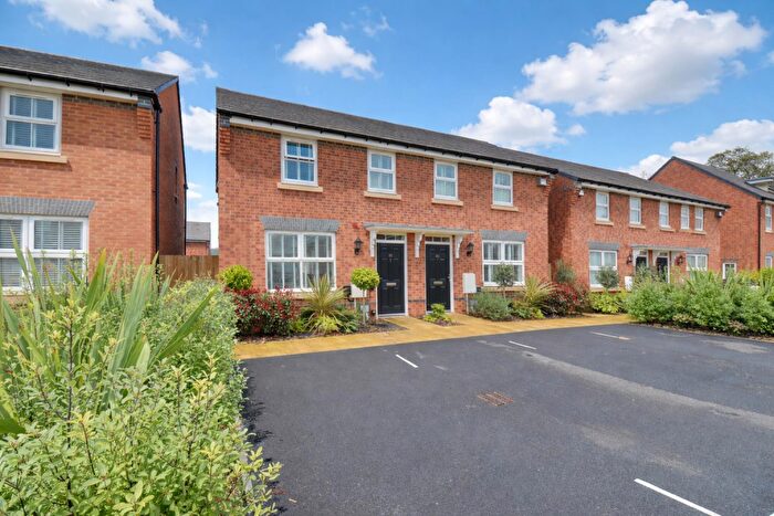 3 Bedroom House For Sale In Flint Avenue, Havant, PO9