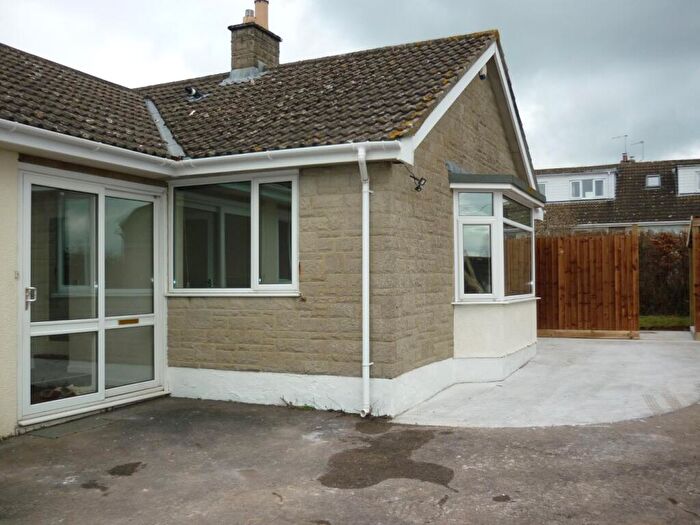 3 Bedroom Semi-Detached Bungalow To Rent In Martin Street, Baltonsborough, BA6