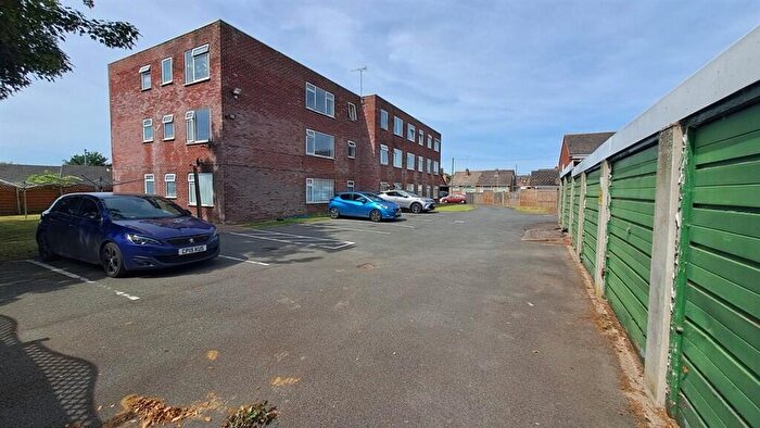 1 Bedroom Flat For Sale In Farm Road, Burton-On-Trent, DE13