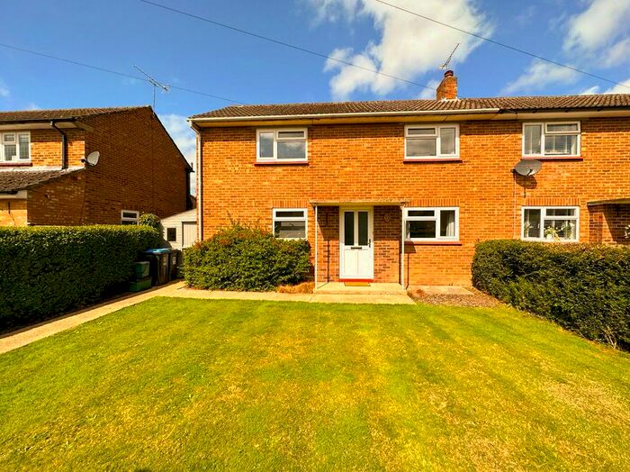 3 Bedroom Semi-Detached House To Rent In Croft Meadow, Chipperfield, WD4