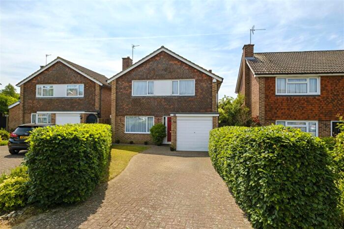 4 Bedroom Detached House For Sale In The Almonds, Bearsted, ME14
