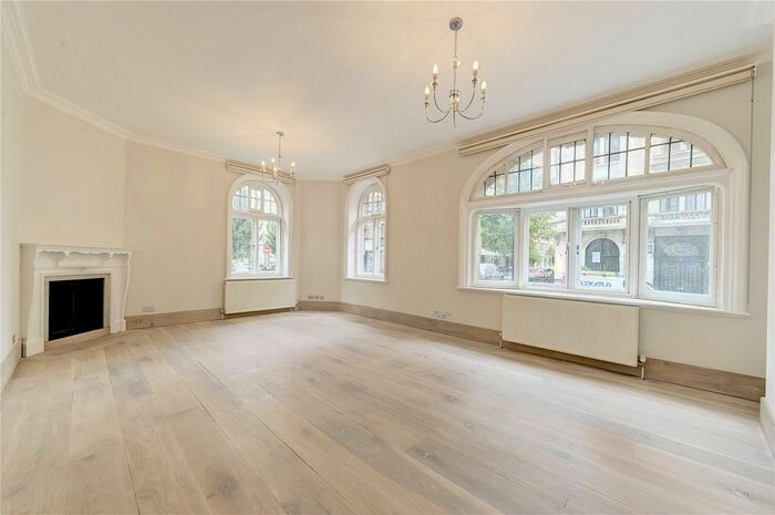 3 Bedroom Flat To Rent In Weymouth Street, Marylebone, London, W1W