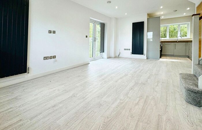 2 Bedroom Semi-Detached House For Sale In Howton Road, Bournemouth, Dorset, BH10