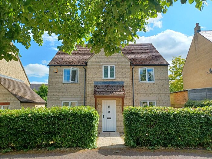 4 Bedroom Detached House To Rent In Bluebell Way, Carterton, Oxfordshire, OX18